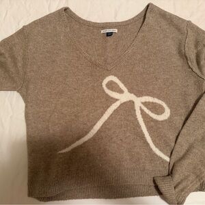American Eagle Outfitters Taupe V-Neck Sweater with Bow